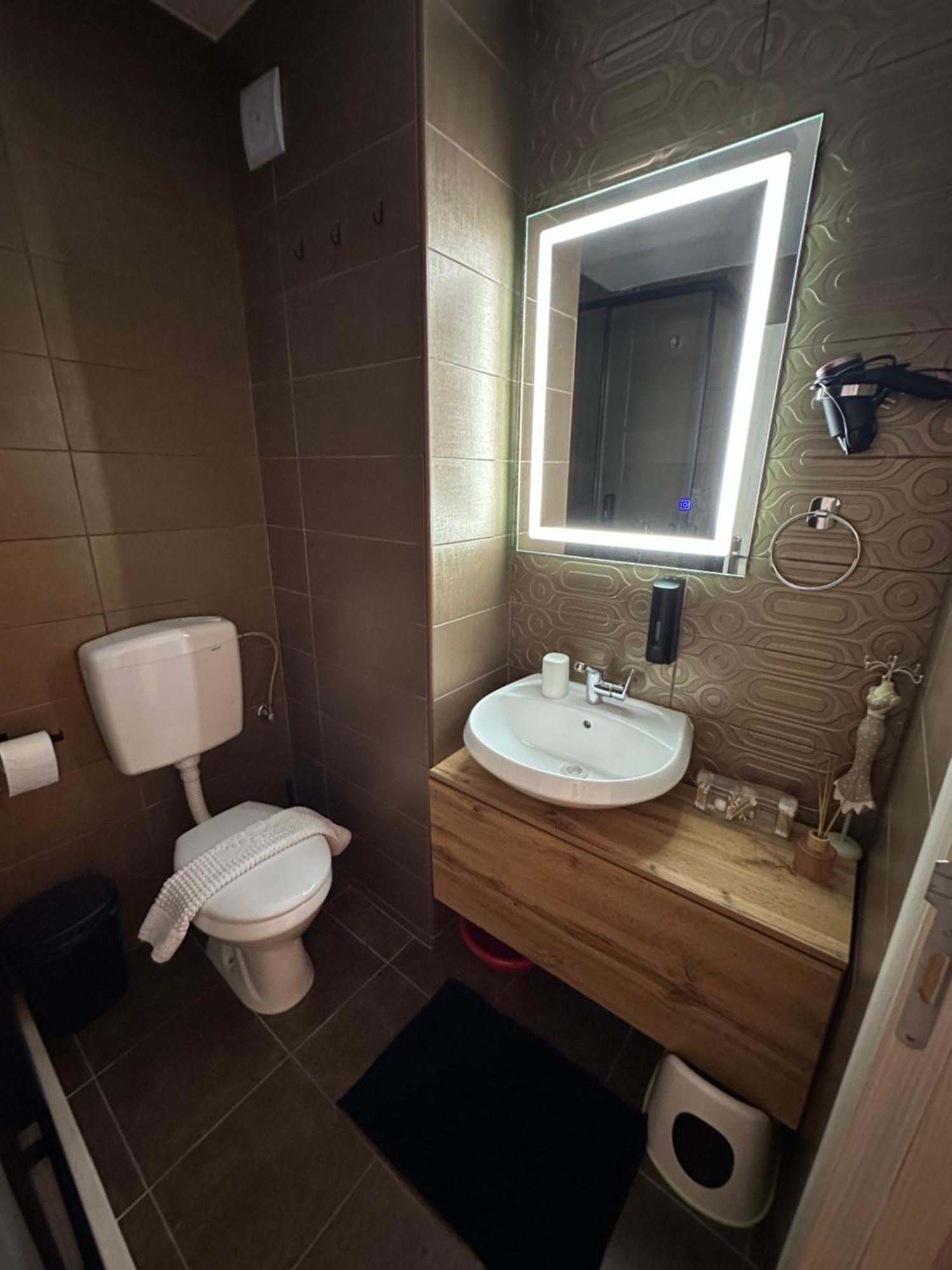 Apartman Viktorija جابلياك المظهر الخارجي الصورة